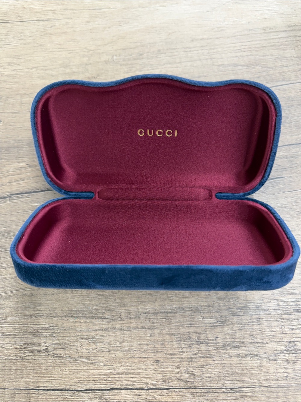 Gucci Navy Velvet Blue Eyewear Hard Case - Picture 2 of 8